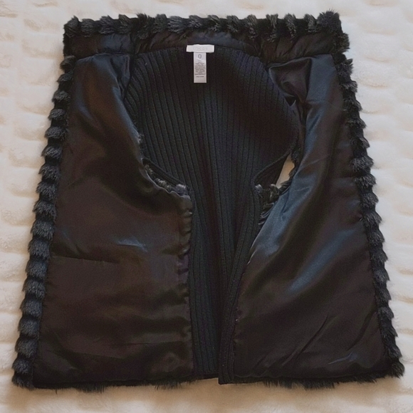 Chico's faux fur vest with side pockets - Picture 7 of 11